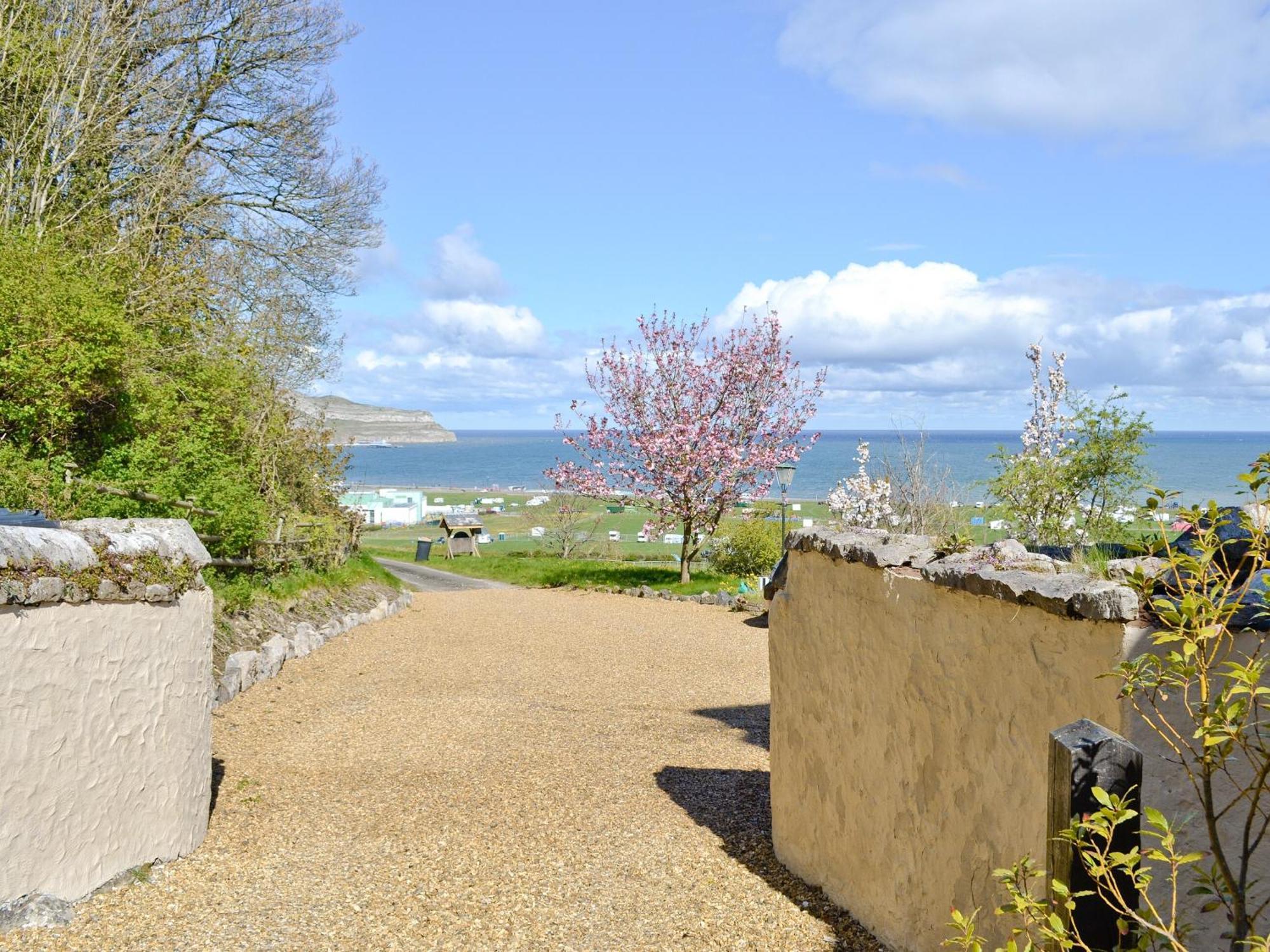 Granary Cottage Penrhyn Bay Exteriör bild