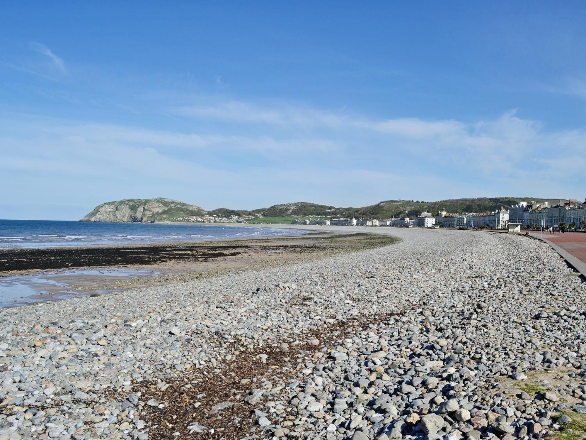 Granary Cottage Penrhyn Bay Exteriör bild